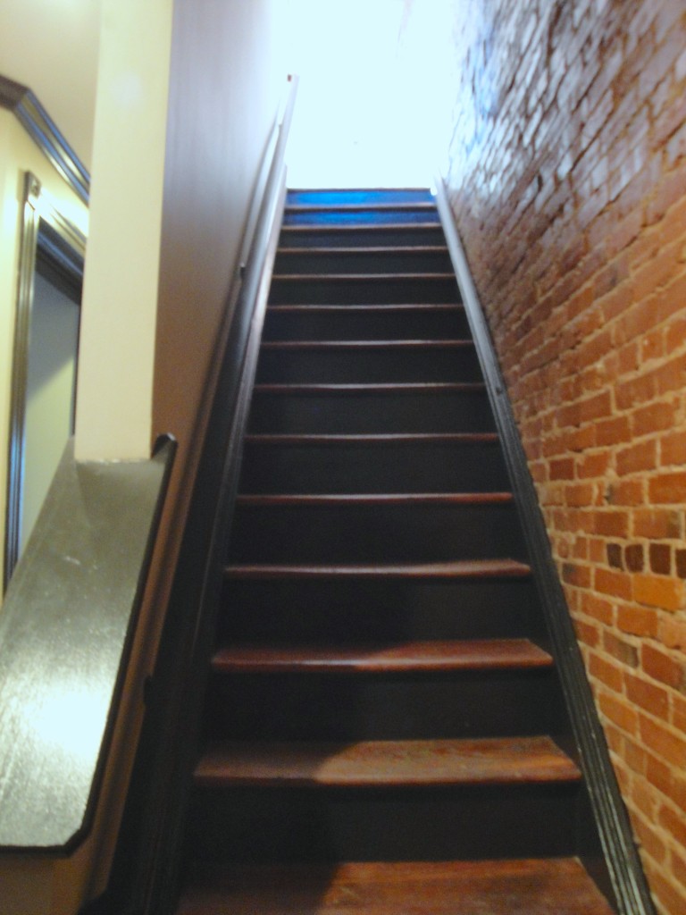 Stairs 2 to 3